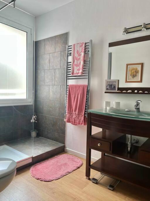 Moderno Y Amplio Apartamento En El Centro De Росес Екстериор снимка