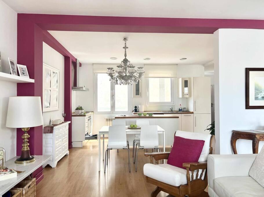Moderno Y Amplio Apartamento En El Centro De Росес Екстериор снимка